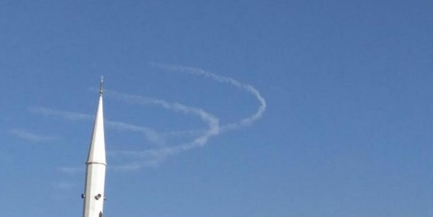 Cizre'de uçakların manevrasını üç hilal sandılar!