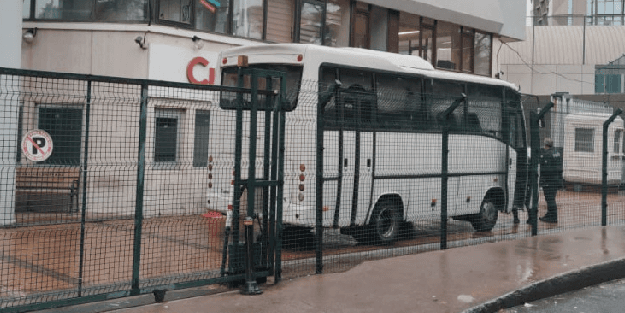 Cumhuriyet Gazetesi'nde panik! Polis çağrıldı