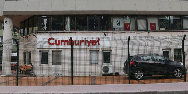 Cumhuriyet Gazetesi’ne büyük şok! 19 yöneticisi…
