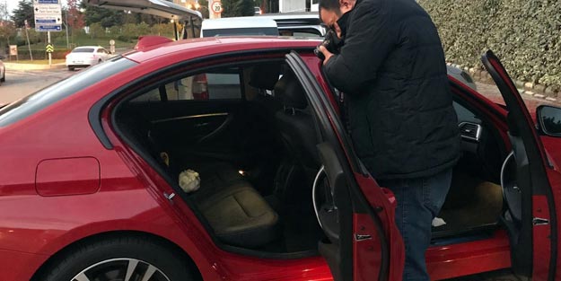 Cumhuriyet savcısının aracına kurşun isabet etti