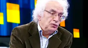 Cumhuriyet yazarından büyük rezillik! Bari yaşından başından utan be adam