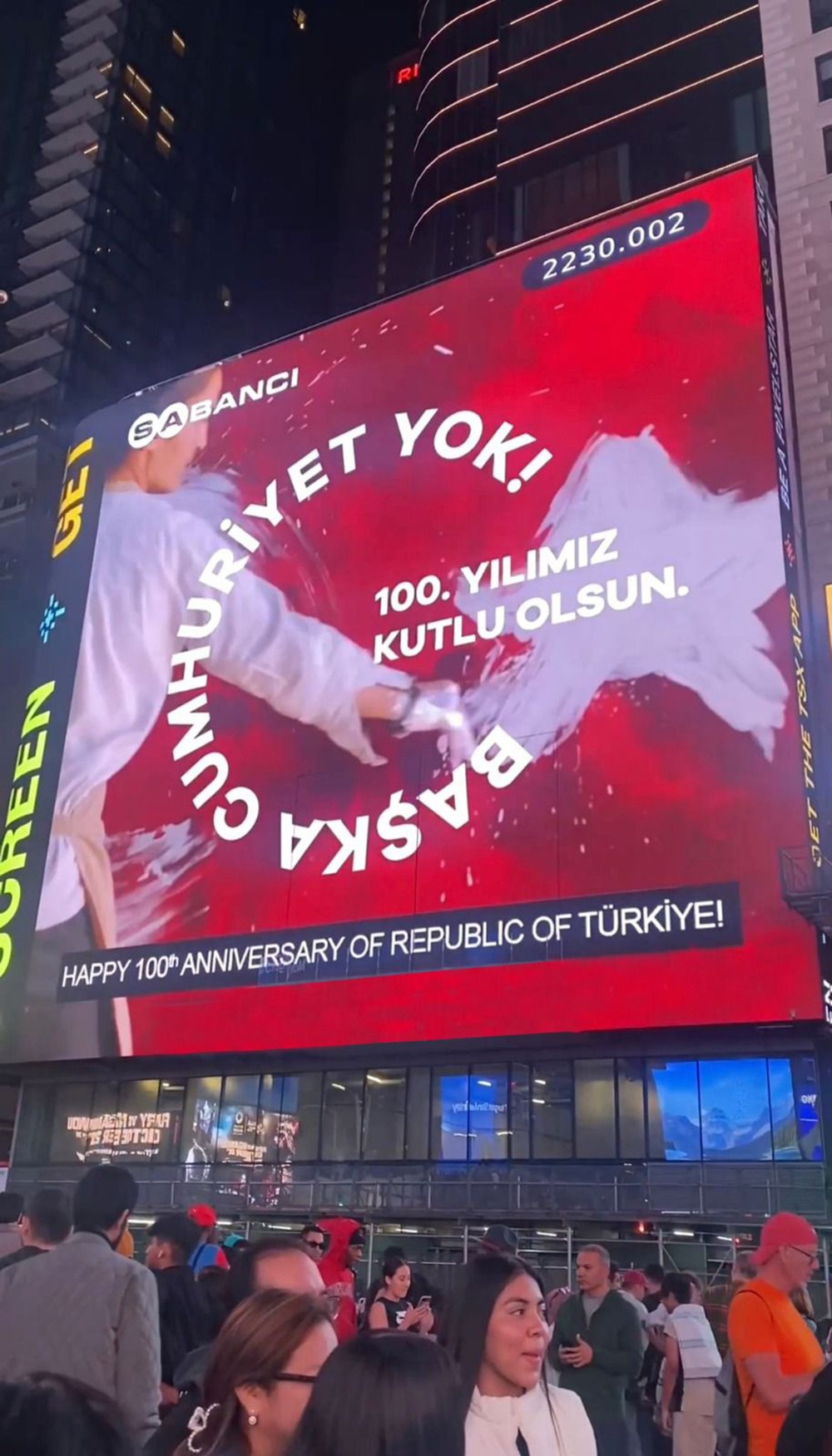 Cumhuriyet’in 100’üncü yıl coşkusu Times Meydanı’nda