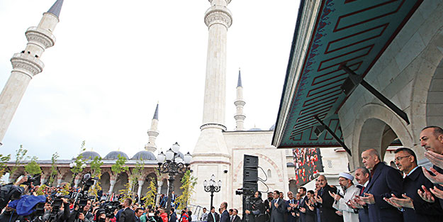 Cumhuriyet’in Ankarası Selçuklu’nun, Osmanlı’nın Ankarası ile kucaklaştı