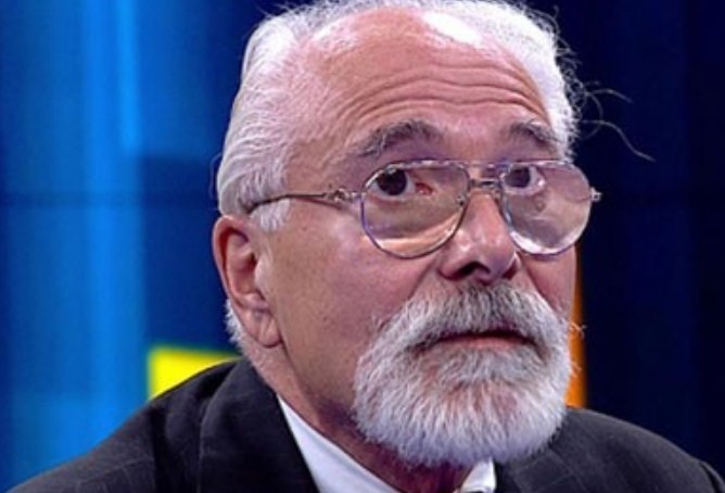 Cumhuriyet'in ihtiyarı Emre Kongar'dan rezil ötesi yazı! Vallahi billahi yazık