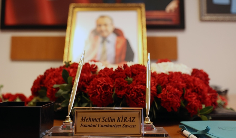 Cumhuriyet’in utanç manşeti hâlâ hafızalarda! Mehmet Selim Kiraz’ın şehadetinin 11. Yılı