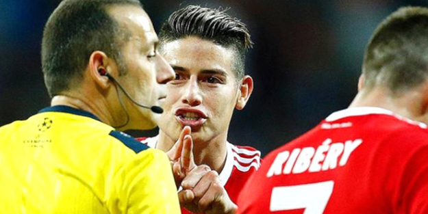 Cüneyt Çakır'a şok! UEFA'ya şikayet edecekler