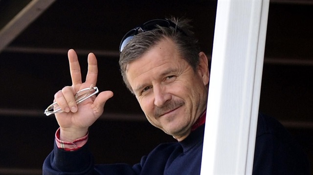 Cüneyt Tanman: Galatasaray'a futbol vizyonu gerekiyor