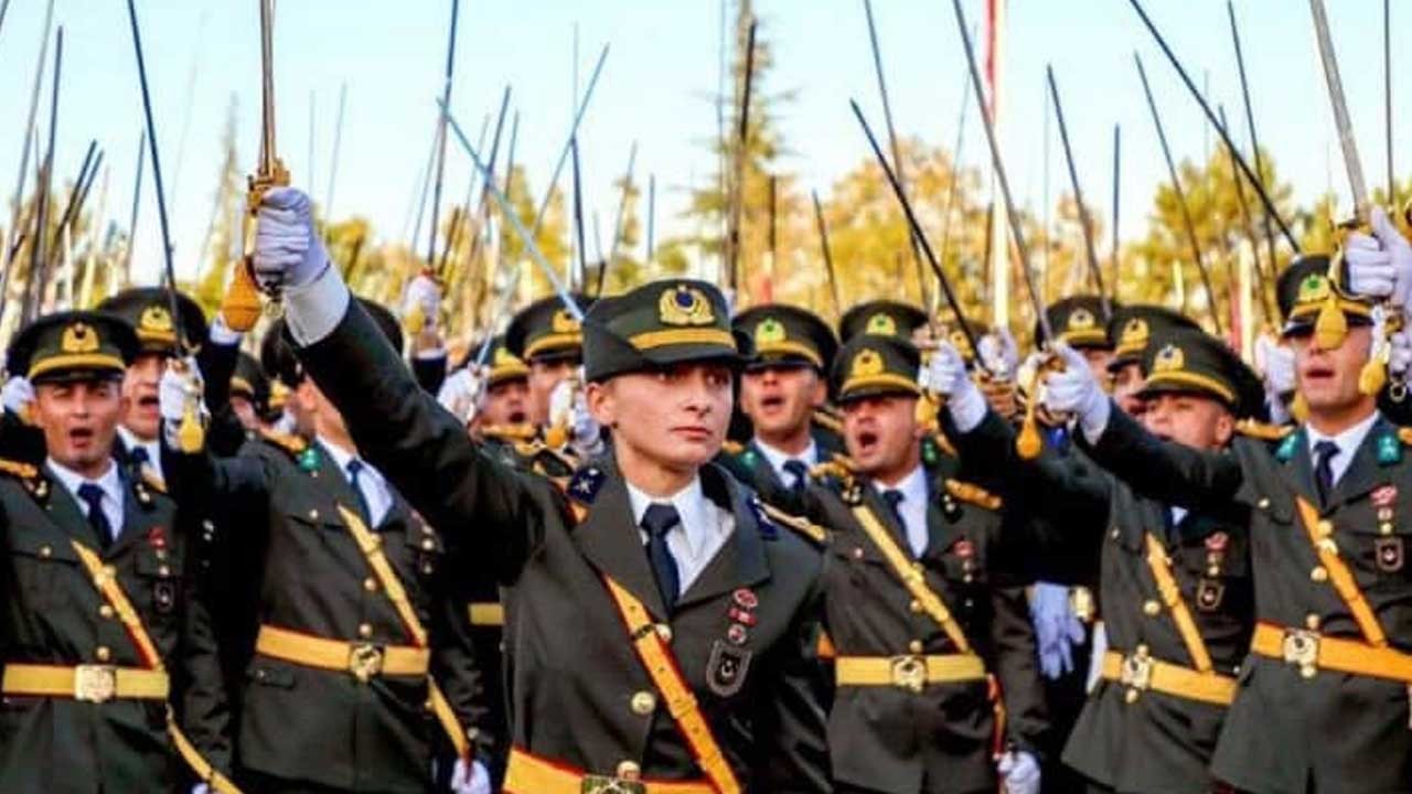 Cunta heveslisi disiplinsiz teğmenler hakkında ilginç karar