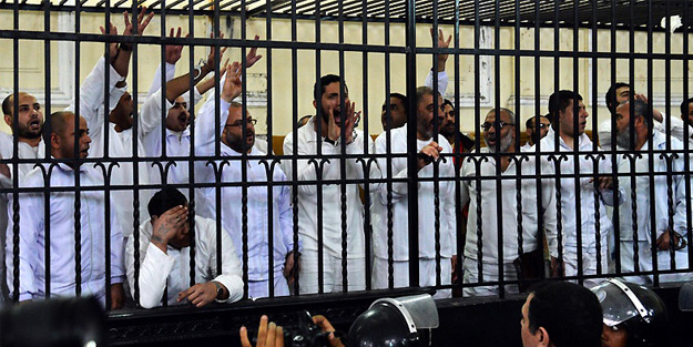 Cunta-Müftü kol kola; 183 idama onay