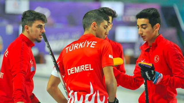 Curlingde gruptan çıkmayı garantiledik