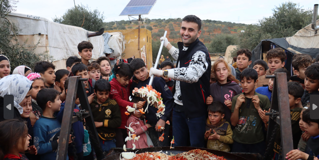 CZN Burak savaş mağduru çocuklar için yemek yaptı