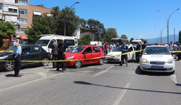 D-100 Karayolu üzerindeki tünelde şüpheli poşet trafiği aksattı