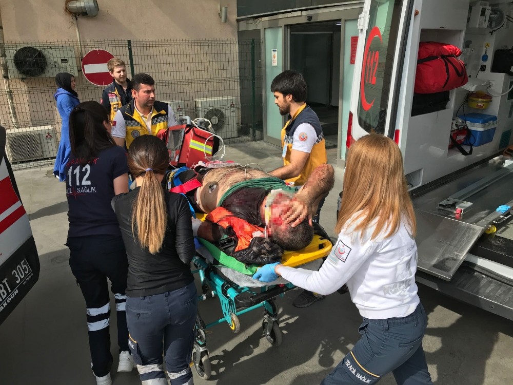 D-100 karayolunda trafik kazası: 1’i ağır toplam 3 yaralı 