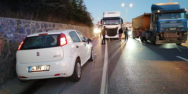 D-100’de feci kaza! 3 araç birbirine girdi