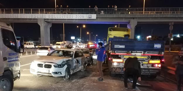 D-100'de feci kaza! Kilometrelerce kuyruk oluştu