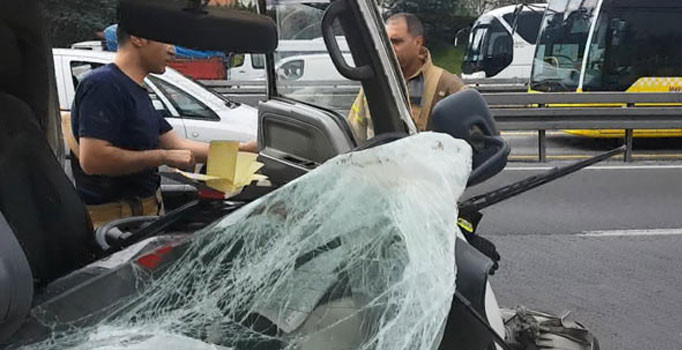 D-100'de kaza! Yolda trafik yoğunluğu yaşanıyor