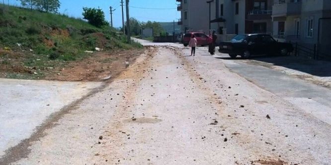 İzmit Belediyesi yolları kirletenler yakın takibe alındı