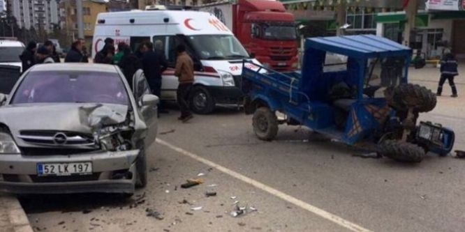 Otomobil ve patpat çarpıştı: 1 yaralı