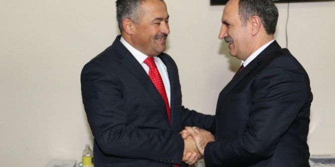 “Belediyenin toplamda 980 milyon borcu var”