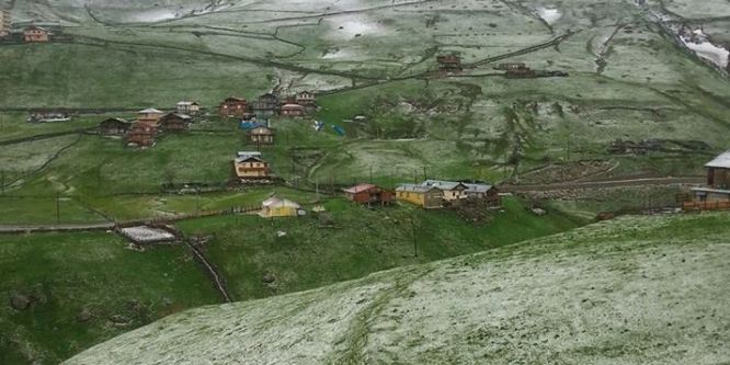 Rize’ye kar yağdı