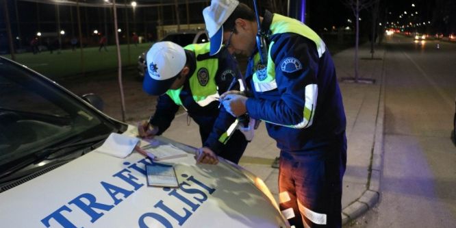Polis ekipleri motosikletlere ceza yağdırdı