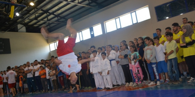 Tatvan’da yaz spor kurslarının açılışı yapıldı