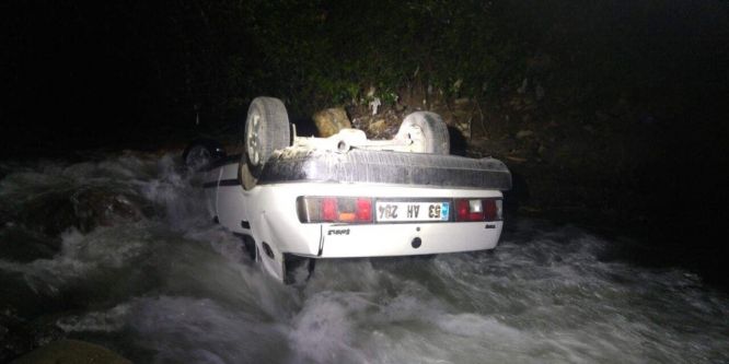 Trabzon’da otomobil dereye uçtu: 1 yaralı