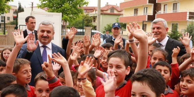 Körfez’de eğitime destek devam ediyor