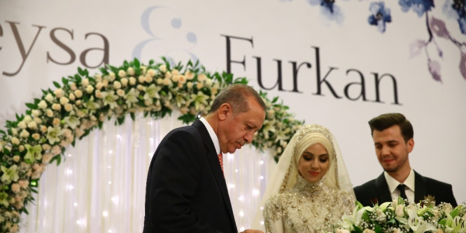 Sözcü İbrahim Kalın’ın kızı Rumeysa Kalın evlendi