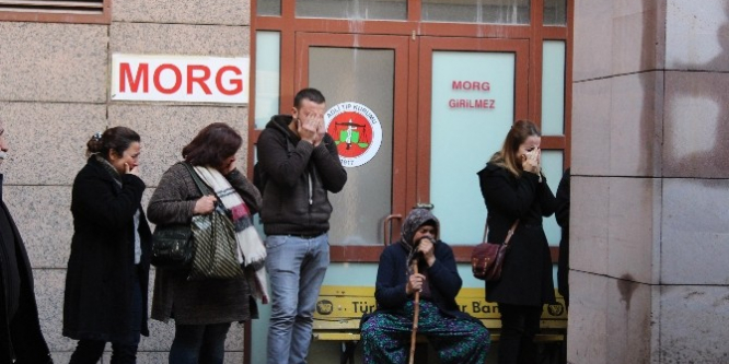 Vahşi cinayete kurban giden ailenin cenazeleri yakınları tarafından alındı