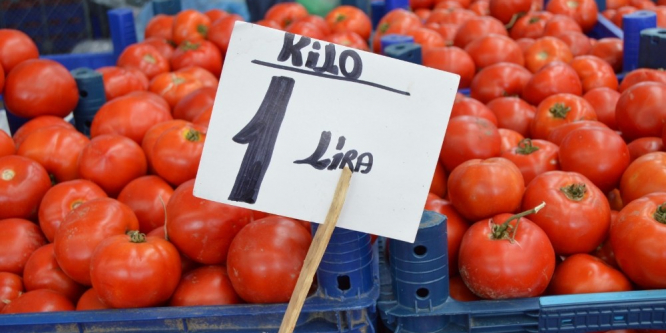 Pazarda fiyatlar çakıldı