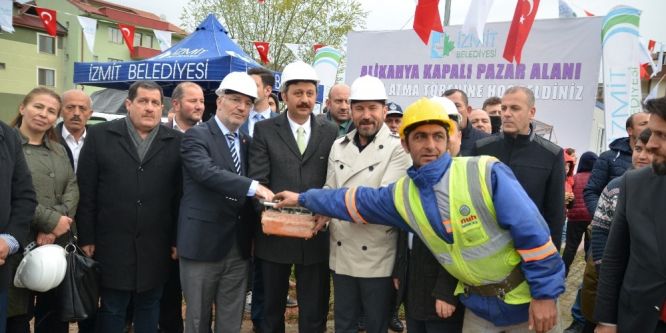 Alikahya kapalı pazarının temeli atıldı