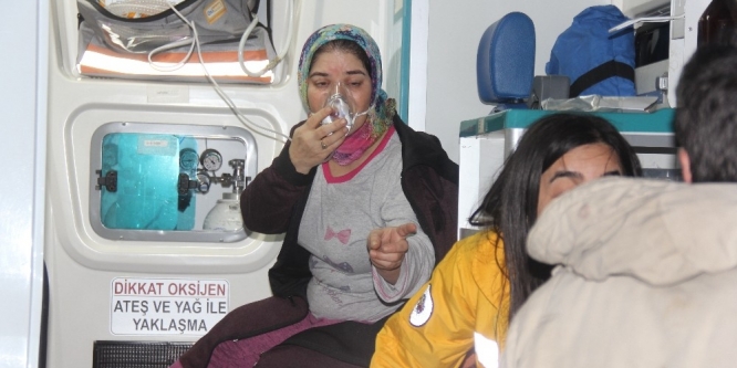 Koaceli’de yangında dumandan etkilenen 3 kişi hastaneye kaldırıldı