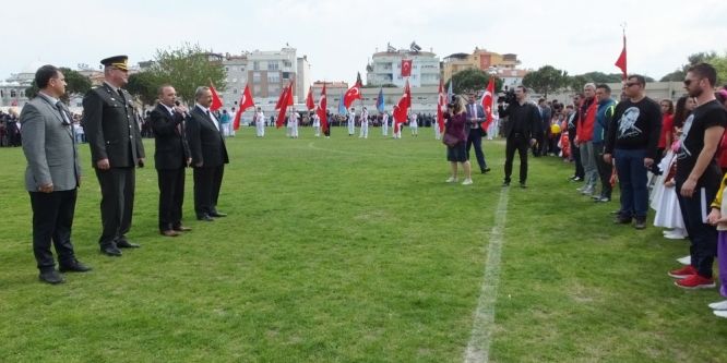 Burhaniye’ de 23 Nisan coşkusu