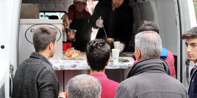 Van Büyükşehir Belediyesi'nden 1 milyon kişiye çorba
