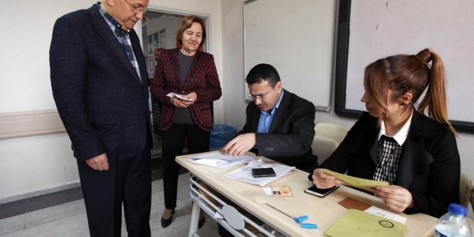 Fethi Yaşar, oyunu kullandı