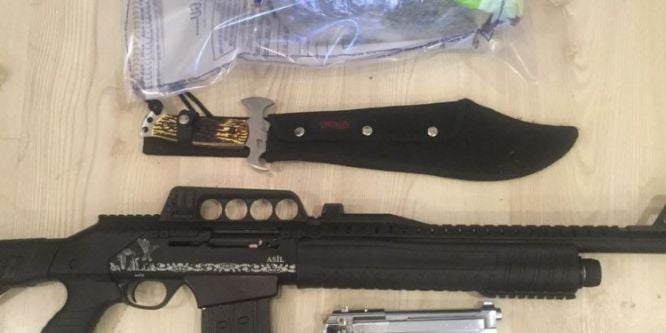 Marmaris’te skunk operasyonu: 5 gözaltı