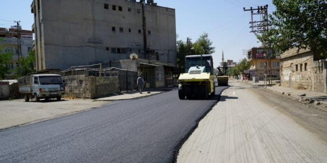 Fatih Mahallesi 20 yıl sonra yeni asfalta kavuştu