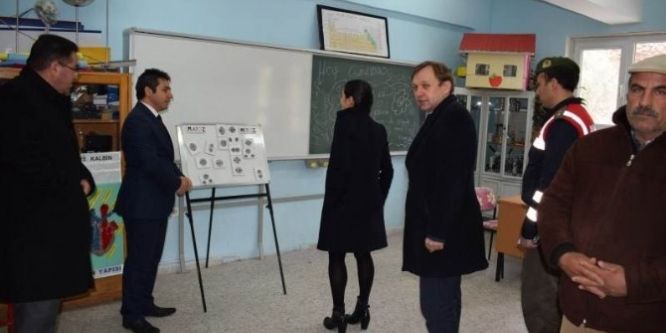 Kaymakam Alemler mahallesini ziyaret etti