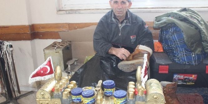 Ayakkabı Boyacısı Değil İmaj Meykır Gibi Çalışıyor