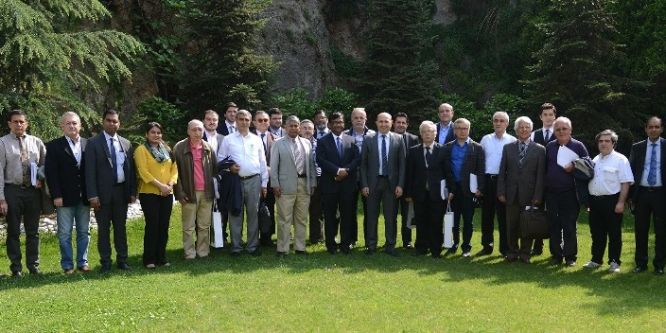 Bangladeş Türk yatırımcıları bekliyor