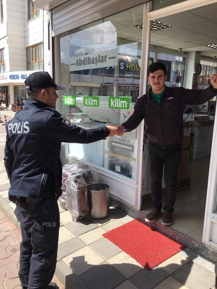 Daday polisi dolandırıcılığa karşı broşür dağıttı 