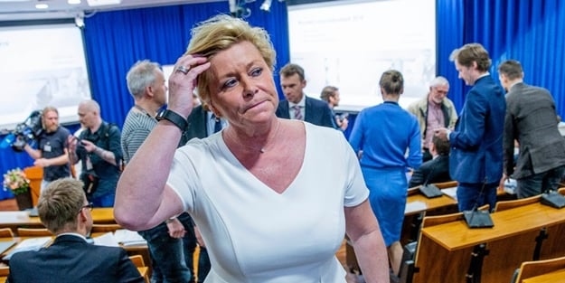 DAEŞ'li terörist ülkeyi karıştırdı, Norveç'te hükümet çöktü!