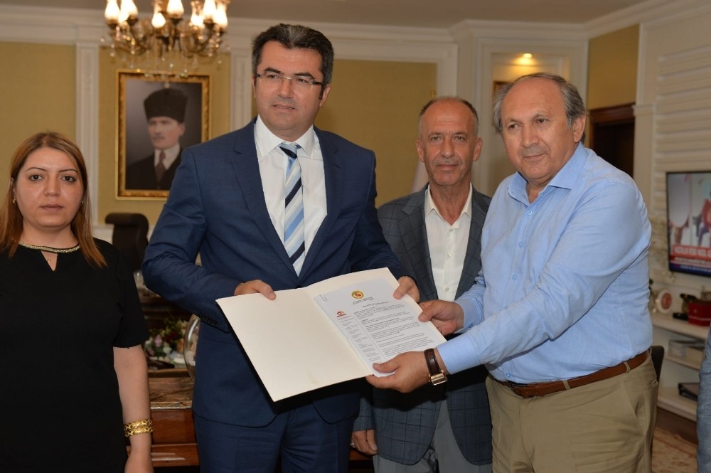 DAGC’den Vali Memiş’e ziyaret 