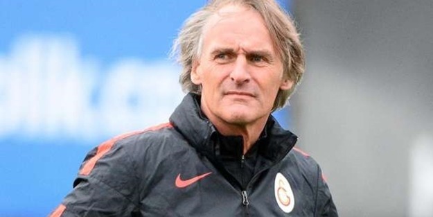 Galatasaray teknik direktörü TL sorusuna bakın ne cevap verdi!