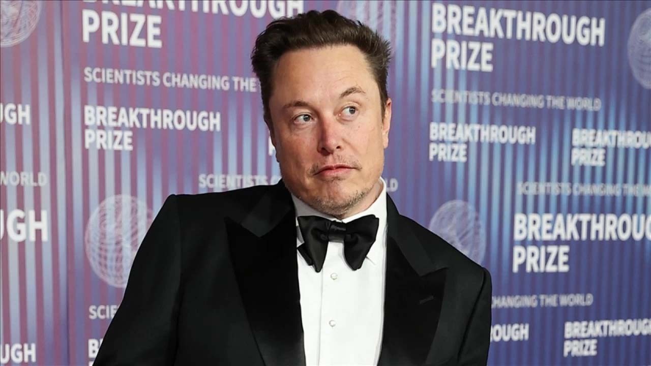 Daha önce Brezilya'yı hedef alan, Musk, şimdi de İtalya-ABD ilişkilerini gerdi