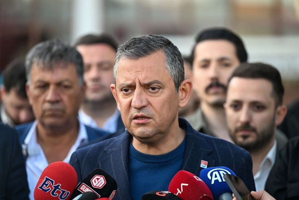 Dakika bir gol bir! Özgür Özel’den de zaten ancak bu beklenirdi