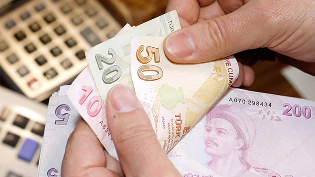 Dakikalar kaldı: Memur ve emeklinin zam oranı belli oluyor!