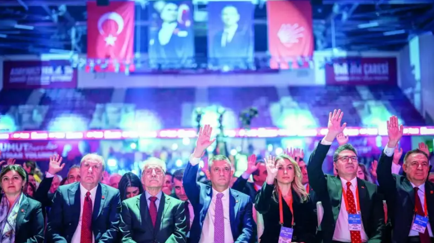 Dalavereci Özel’den hırsız zanlısı İmamoğlu’na sadakat yemini: Gölge kabinenin ipi artık o elebaşının elinde