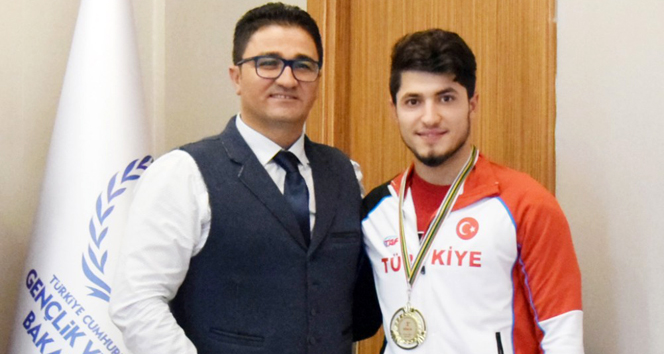 Dalkıran, uzun atlamada Türkiye rekoru kırdı